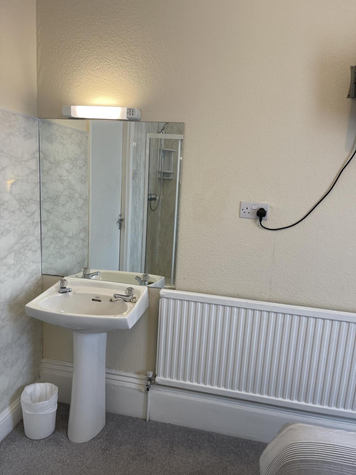 Lamplighter Guesthouse Plymouth Rum bild